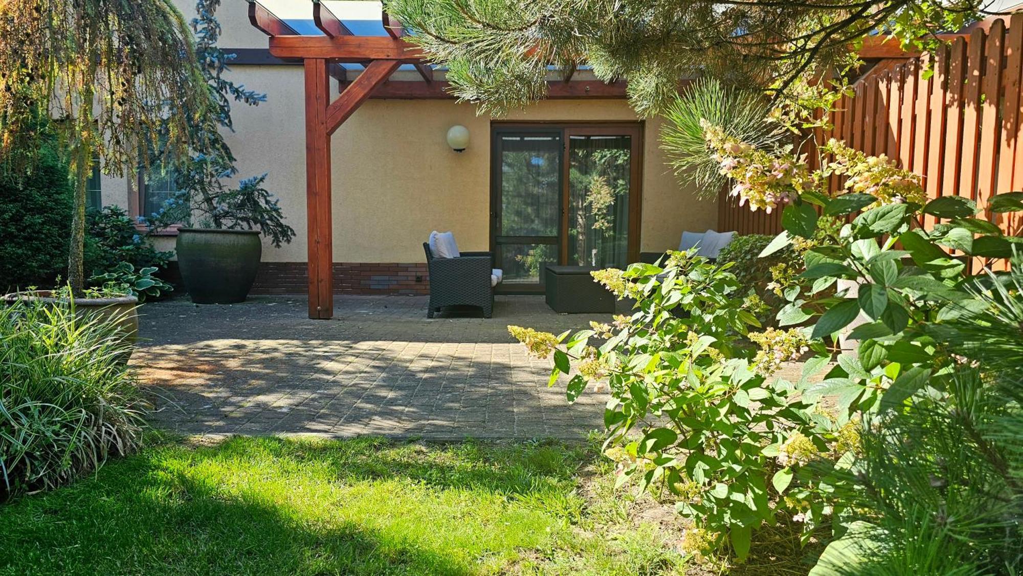 Hotel Sypniewo Margonin Exterior photo