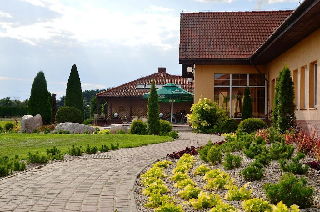 Hotel Sypniewo Margonin Exterior photo